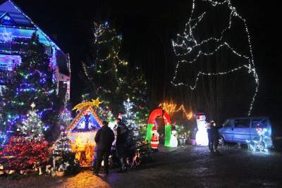 Niecodzienna iluminacja domu koło Krakowa, przykuwa uwagę - zdjęcie 28