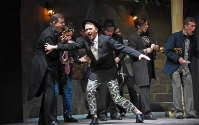 Cyrulik z rozmachem, czyli na scenie będzie się działo... - zdjęcie 6