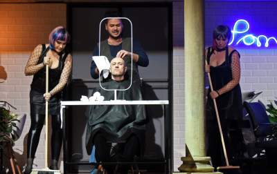 Cyrulik z rozmachem, czyli na scenie będzie się działo... - zdjęcie 8