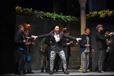 Cyrulik z rozmachem, czyli na scenie będzie się działo... - zdjęcie 5