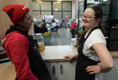 Pierwsza w Krakowie kawiarnia prowadzona przez ludzi z zespołem Downa - zdjęcie 22