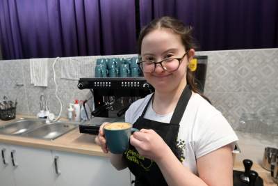 Pierwsza w Krakowie kawiarnia prowadzona przez ludzi z zespołem Downa - zdjęcie 3