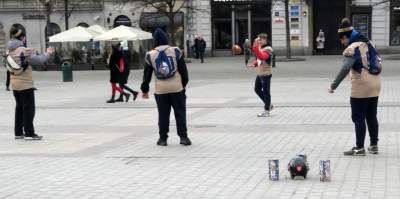 To więcęj niż kwesta, WOŚP 2023 na krakowskim Rynku, fot. Marek Lasyk - zdjęcie 8