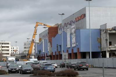 Wyburzanie "świątyni konsumpcji", wszystko ma swój kres... - zdjęcie 1