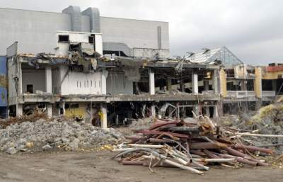 Wyburzanie "świątyni konsumpcji", wszystko ma swój kres... - zdjęcie 8