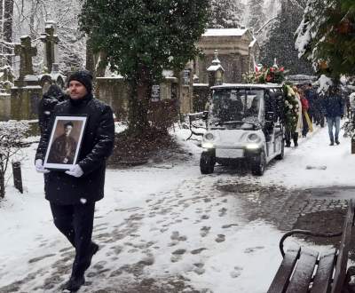 Kraków pożegnał profesora Aleksandra Krawczuka... - zdjęcie 11