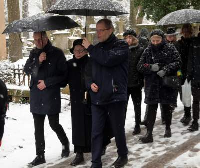 Kraków pożegnał profesora Aleksandra Krawczuka... - zdjęcie 12