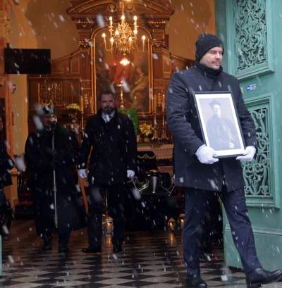 Kraków pożegnał profesora Aleksandra Krawczuka... - zdjęcie 5