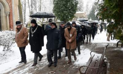 Kraków pożegnał profesora Aleksandra Krawczuka... - zdjęcie 9