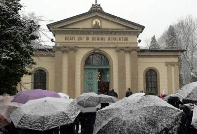 Kraków pożegnał profesora Aleksandra Krawczuka... - zdjęcie 1