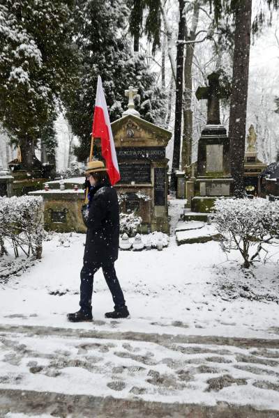 Kraków pożegnał profesora Aleksandra Krawczuka... - zdjęcie 18