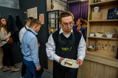 Jedyna kawiarnia prowadzona przez osoby z zespołem Downa świętuje - zdjęcie 26