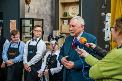 Jedyna kawiarnia prowadzona przez osoby z zespołem Downa świętuje - zdjęcie 11