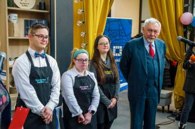 Jedyna kawiarnia prowadzona przez osoby z zespołem Downa świętuje - zdjęcie 8