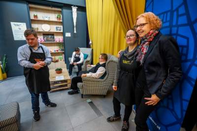 Jedyna kawiarnia prowadzona przez osoby z zespołem Downa świętuje - zdjęcie 1