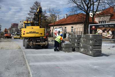 Prędko autobus tu nie pojedzie. Zmiany, zmiany... - zdjęcie 15