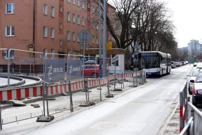Prędko autobus tu nie pojedzie. Zmiany, zmiany... - zdjęcie 1