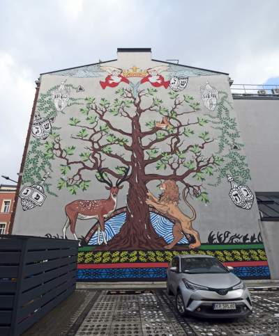 Nowy mural na krakowskim Kazimierzu, nawiązuje do żydowskiej tradycji - zdjęcie 2