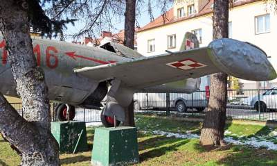 Zapomniany samolot - pomnik na Bielanach, czy zostanie uratowany? - zdjęcie 10