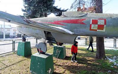 Zapomniany samolot - pomnik na Bielanach, czy zostanie uratowany? - zdjęcie 19