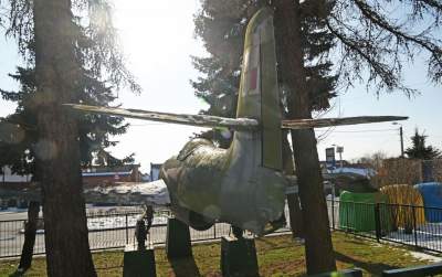 Zapomniany samolot - pomnik na Bielanach, czy zostanie uratowany? - zdjęcie 2