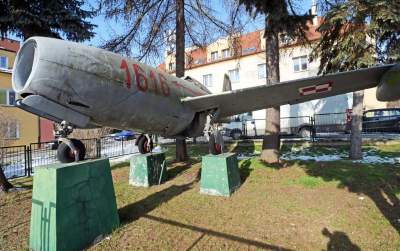 Zapomniany samolot - pomnik na Bielanach, czy zostanie uratowany? - zdjęcie 8