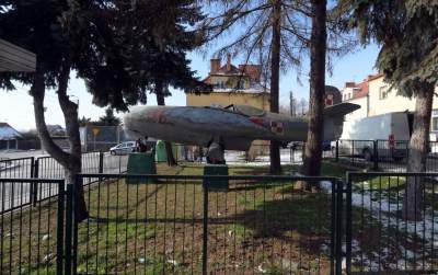 Zapomniany samolot - pomnik na Bielanach, czy zostanie uratowany? - zdjęcie 11