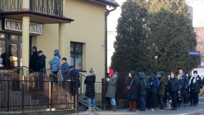 Wiadomo za czym kolejka ta stoi. Jakie są Wasze ulubione? - zdjęcie 1