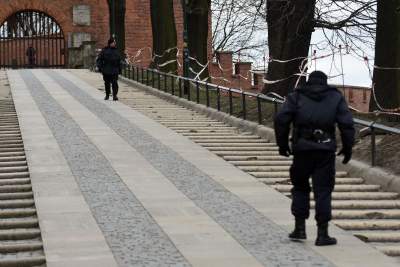 Miejsce tragedii pod Wawelem. Zginął człowiek - zdjęcie 19