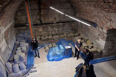 Podziemia Wawelu przed remontem. To tu powstanie wystawa stała - zdjęcie 2