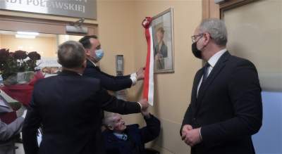 Wanda Półtawska: "kto wierzy, że te szmaty chronią nas przed wirusami?" - zdjęcie 7