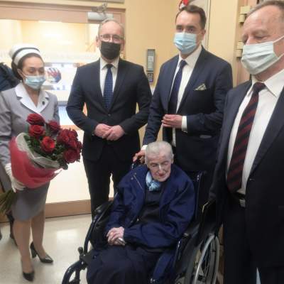 Wanda Półtawska: "kto wierzy, że te szmaty chronią nas przed wirusami?" - zdjęcie 2