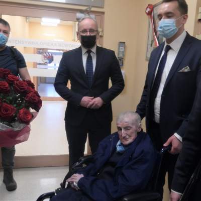 Wanda Półtawska: "kto wierzy, że te szmaty chronią nas przed wirusami?" - zdjęcie 8