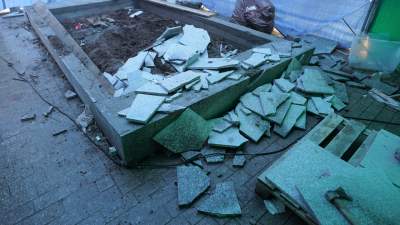 Wandale opóźnią przebudowę Krupniczej. Zniszczyli granitowe płyty - zdjęcie 3