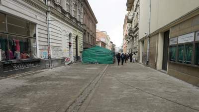 Wandale opóźnią przebudowę Krupniczej. Zniszczyli granitowe płyty - zdjęcie 10