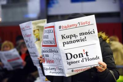 Brak kompromisu - premia dla PiS-u, flash mob na Dworcu Głównym - zdjęcie 11