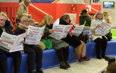 Brak kompromisu - premia dla PiS-u, flash mob na Dworcu Głównym - zdjęcie 6