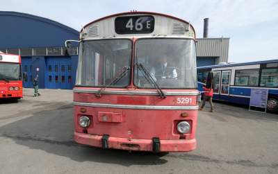 Nowy nabytek krakowskiego MPK. Trzeba będzie trochę nad nim popracować... - zdjęcie 3