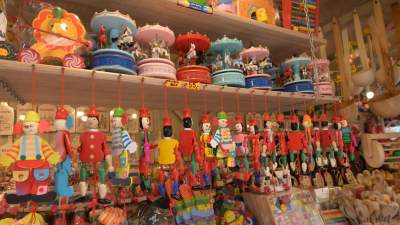 Takie rękodzieło można kupić na kiermaszu św. Józefa. Figurki Żydów dopuszczone, bo bez pieniążka - zdjęcie 14