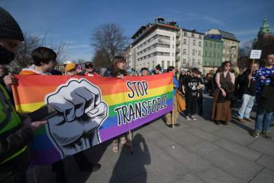 18. Manifa: Policja "aresztowała" transparent "Fuck Poland" - zdjęcie 17