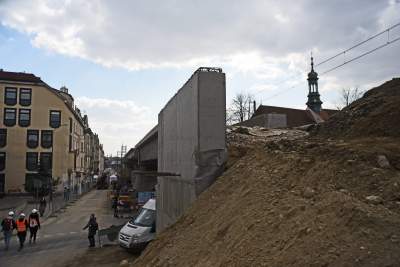 Niemal ekspresowa budowa estakad. Wkrótce pojadą tędy pociągi - zdjęcie 29