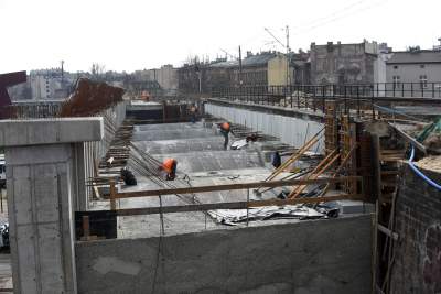 Niemal ekspresowa budowa estakad. Wkrótce pojadą tędy pociągi - zdjęcie 12