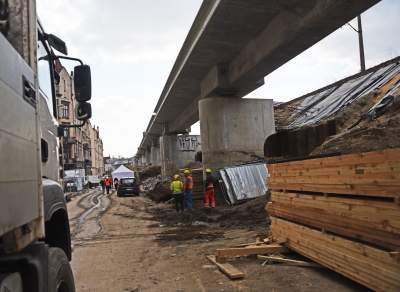 Niemal ekspresowa budowa estakad. Wkrótce pojadą tędy pociągi - zdjęcie 30