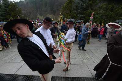 Ten obrzęd został zakazany przez władze kościelne, reaktywowano go w Tokarni - zdjęcie 14