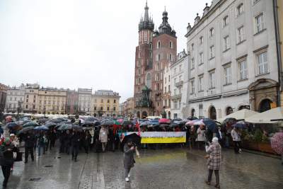 Obrońcy Jana Pawła II przeszli przez Kraków, fot. Jan Graczyński - zdjęcie 6
