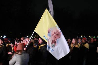 Mapping na Franciszkańskiej i czuwanie pod oknem papieskim - zdjęcie 3