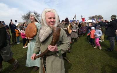 Super zabawa na kopcu Kraka. Rękawka to jeden z ulubionych festynów krakowian - zdjęcie 20