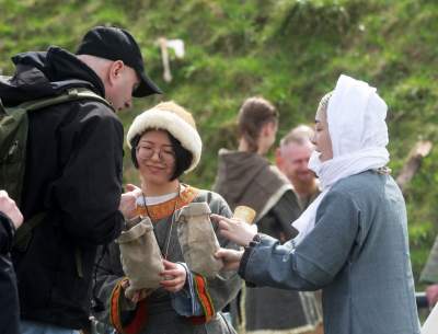 Super zabawa na kopcu Kraka. Rękawka to jeden z ulubionych festynów krakowian - zdjęcie 7