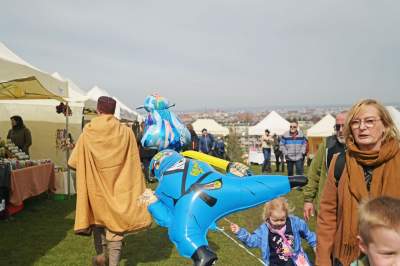 Super zabawa na kopcu Kraka. Rękawka to jeden z ulubionych festynów krakowian - zdjęcie 5