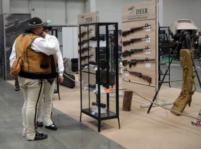 Prawie jak na targach zbrojeniowych, broni do wyboru i koloru - zdjęcie 9